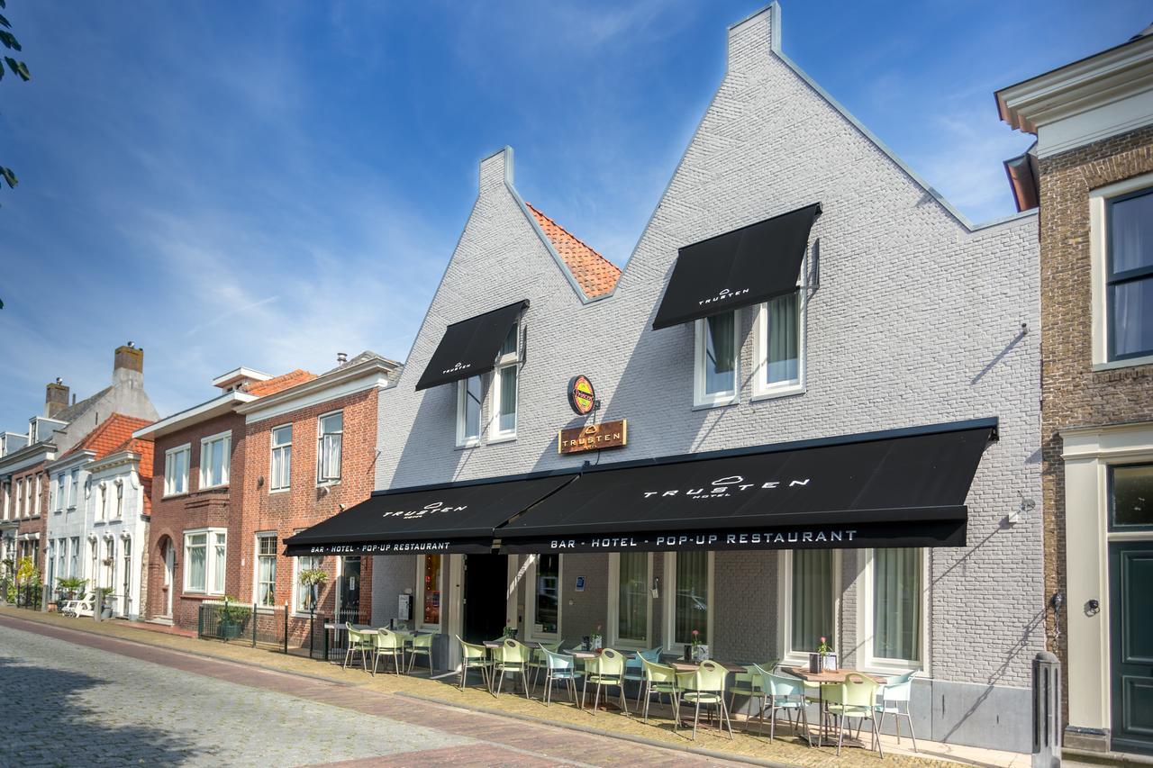 Hotel Trusten Willemstad  Exterior photo